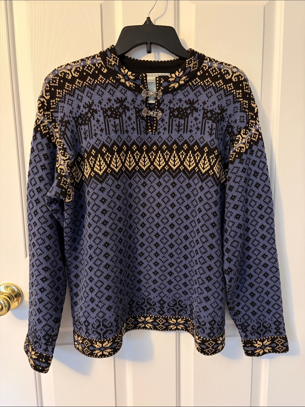 Nordic traders women’s large Blue reindeer Patterned Nordic Sweater
